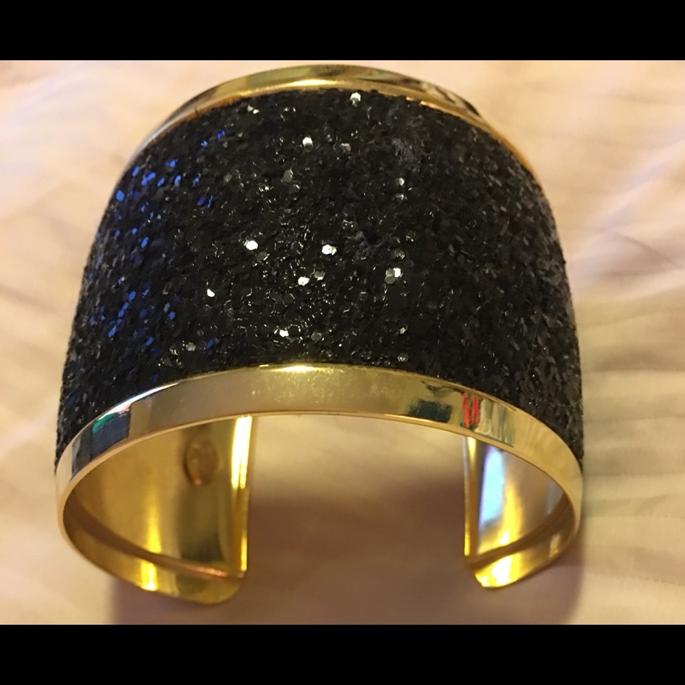 Black/Gold Sparkle cuff bracelet, nwot
